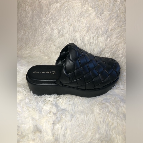 Circus by Sam Edelman Black Mules size 6.5 - Picture 11 of 15